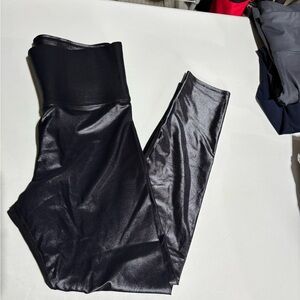 Carbon 38 Glossy Black Leggings